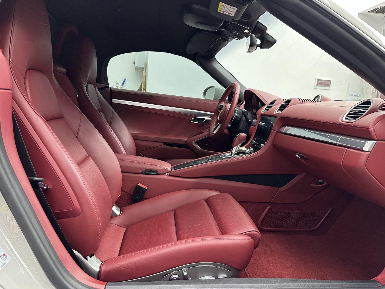 Porsche Boxster 2024