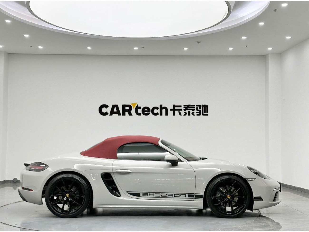 Porsche Boxster 2024
