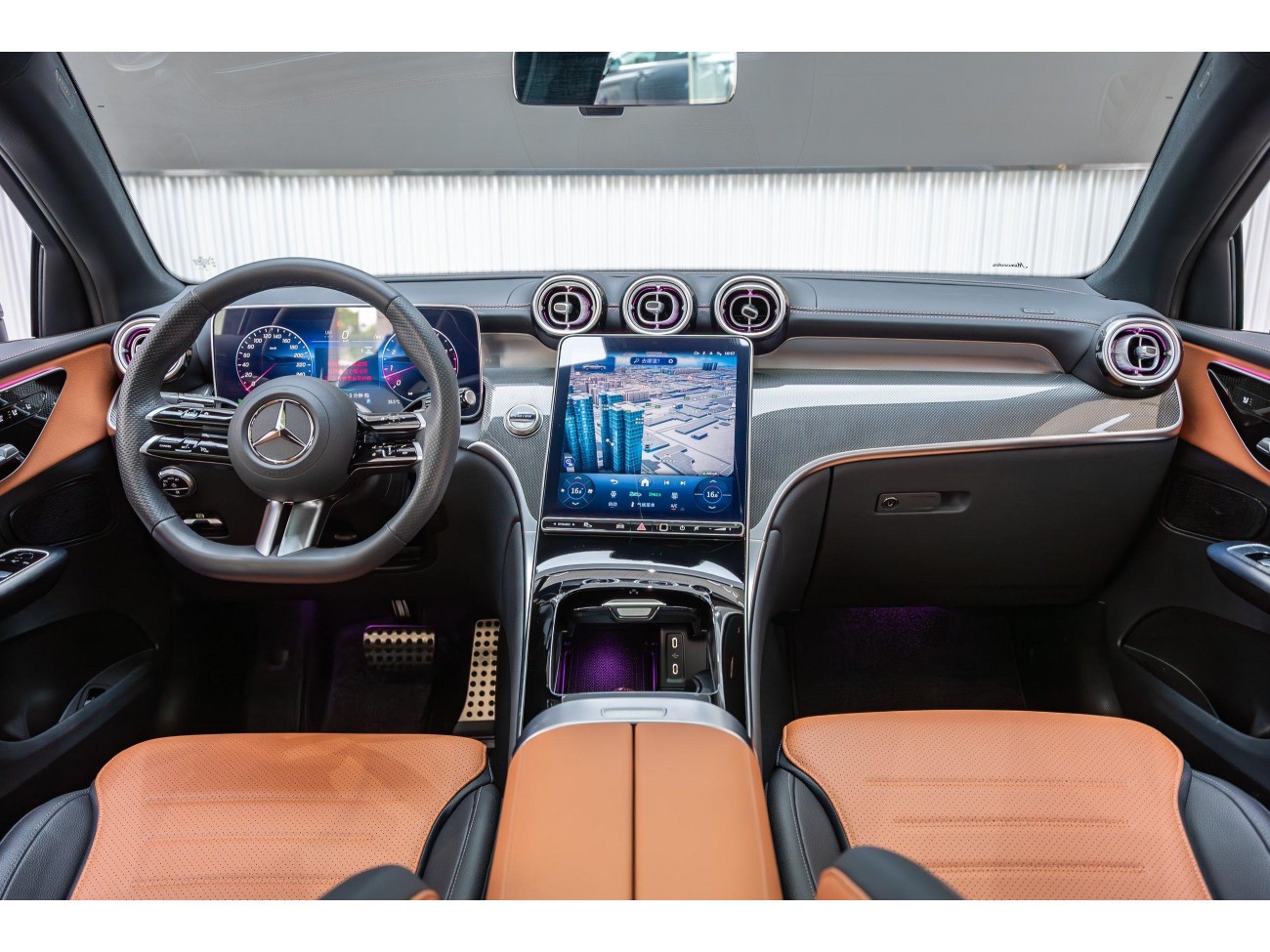 Mercedes-Benz GLC 260 4MATIC 2025