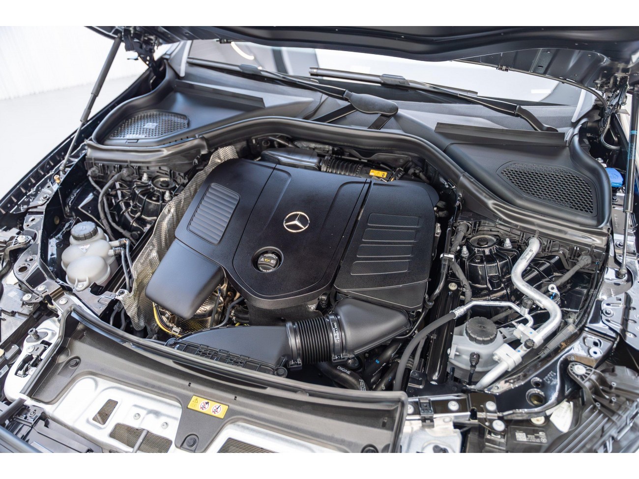 Mercedes-Benz GLC 260 4MATIC 2025