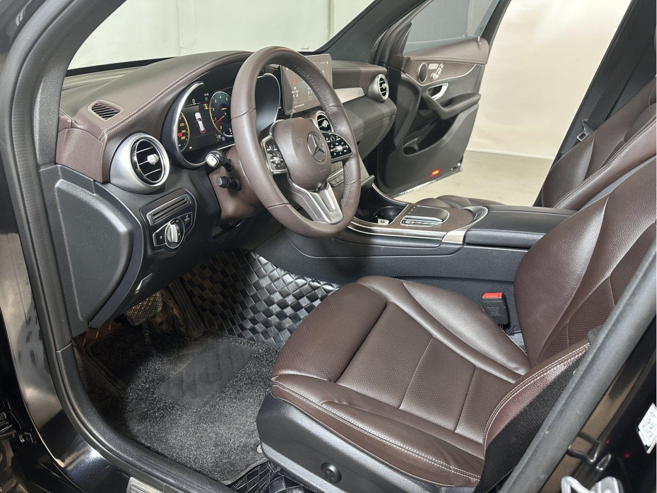 Mercedes-Benz GLC 300 L 2022