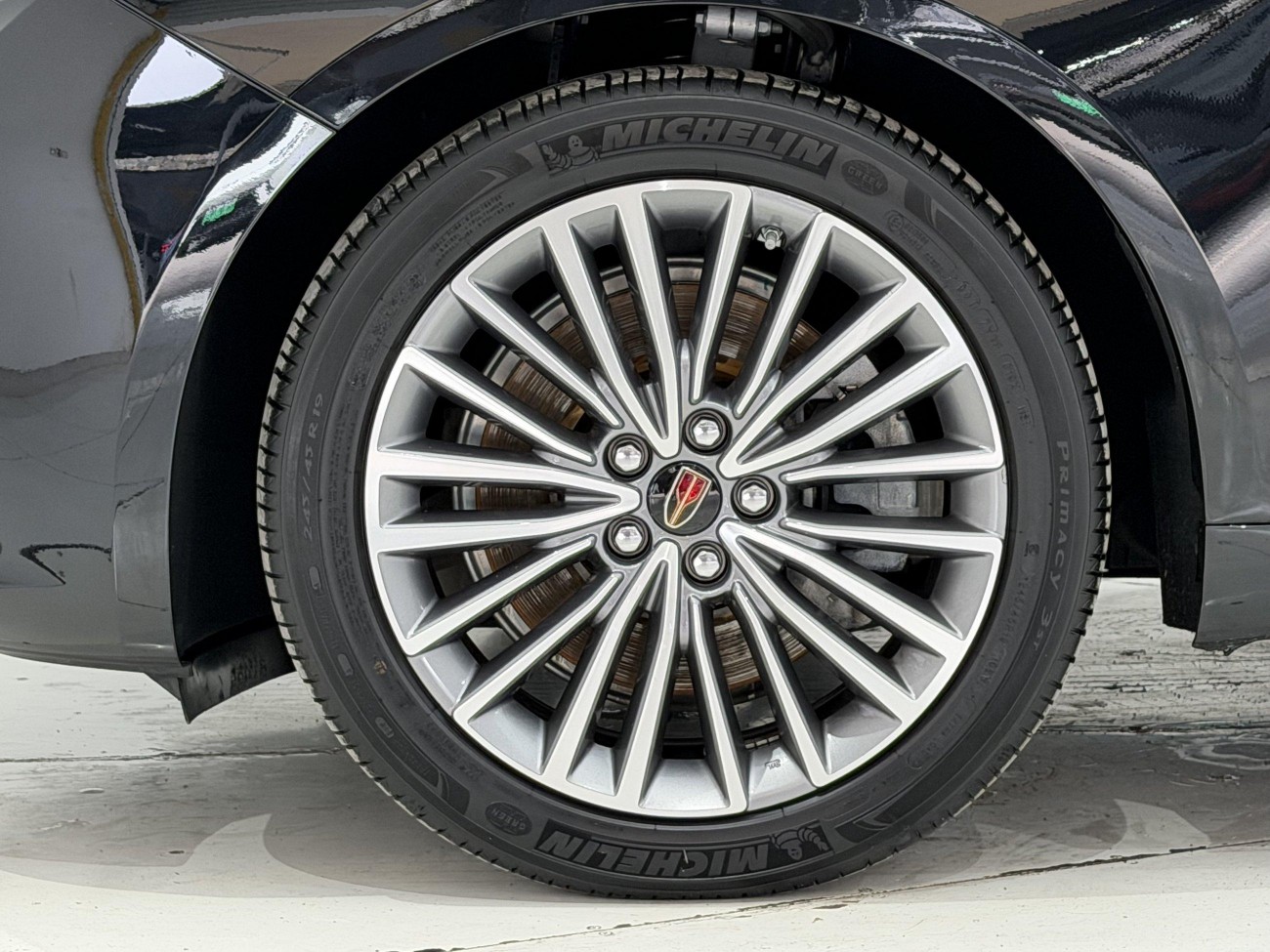 Hongqi H9 2021