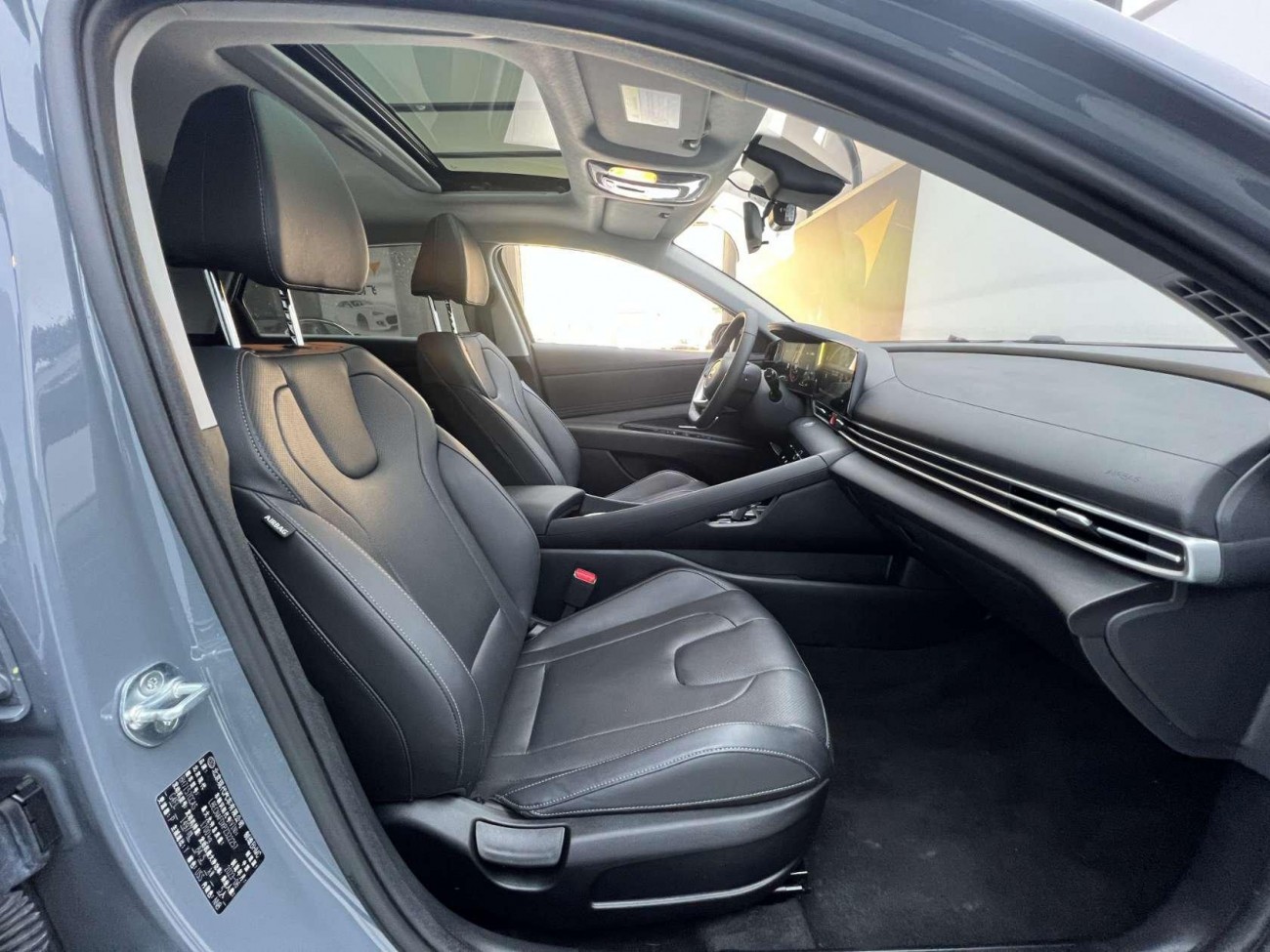 Hyundai Elantra 2023