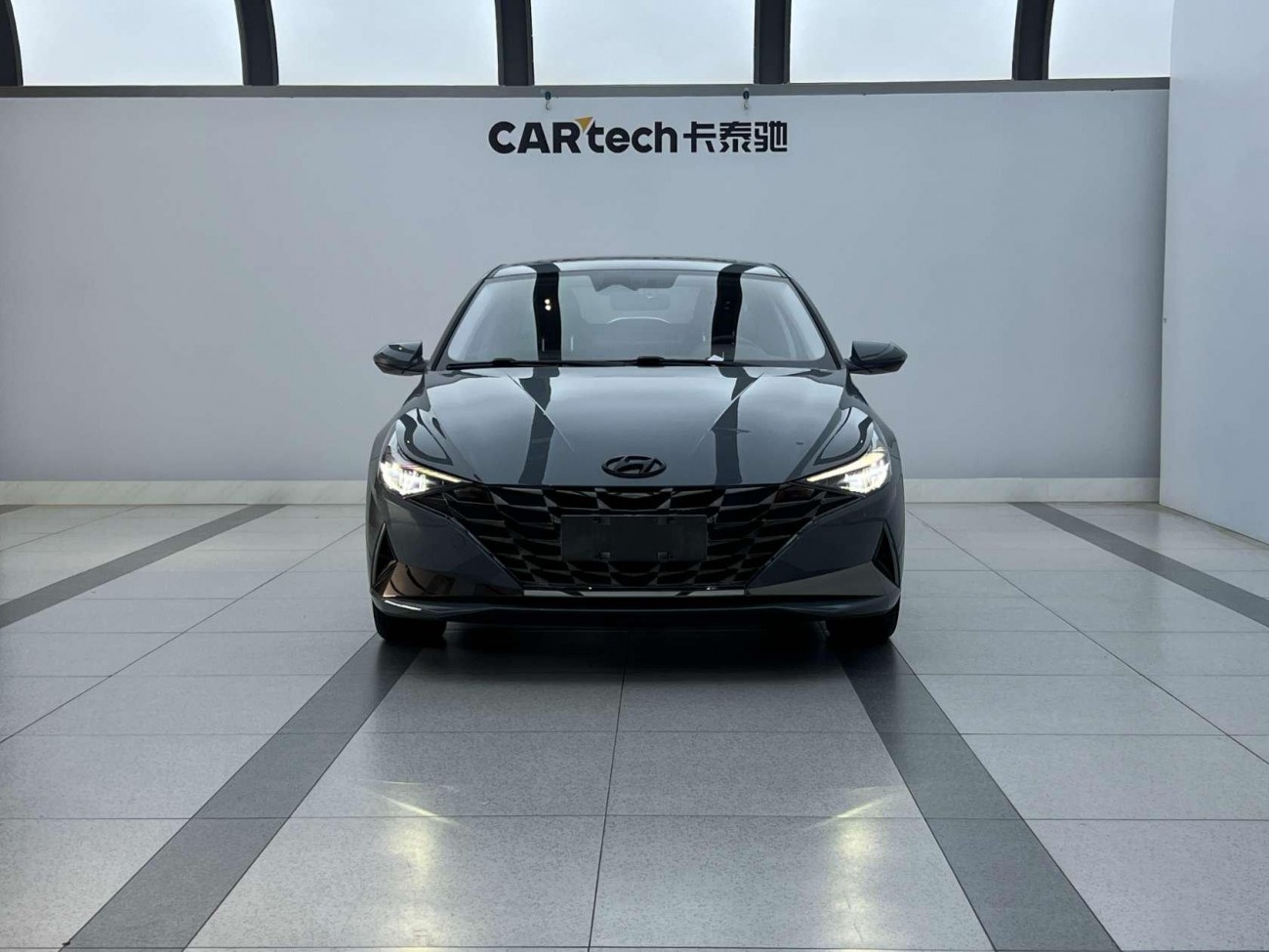 Hyundai Elantra 2023
