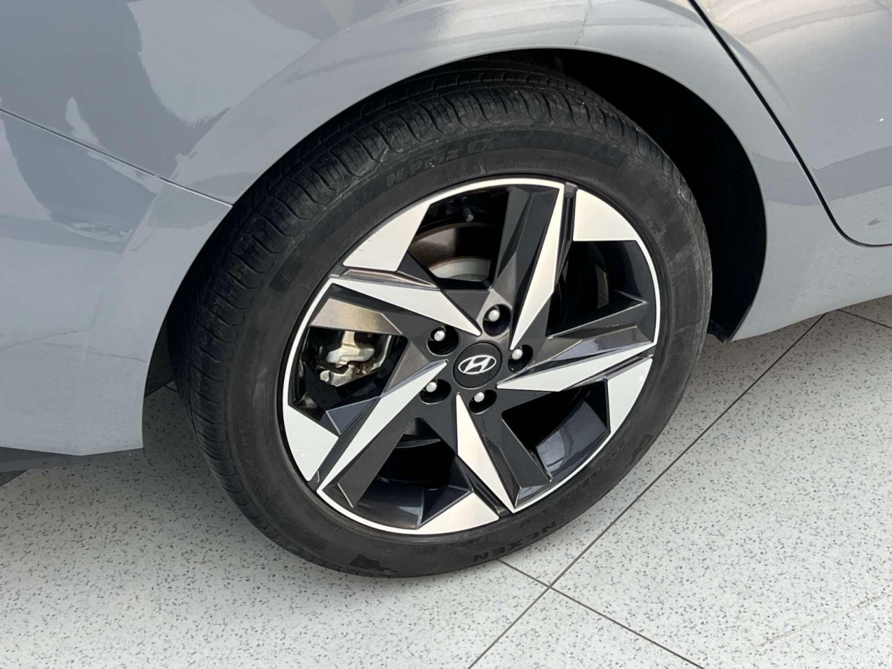 Hyundai Elantra 2023