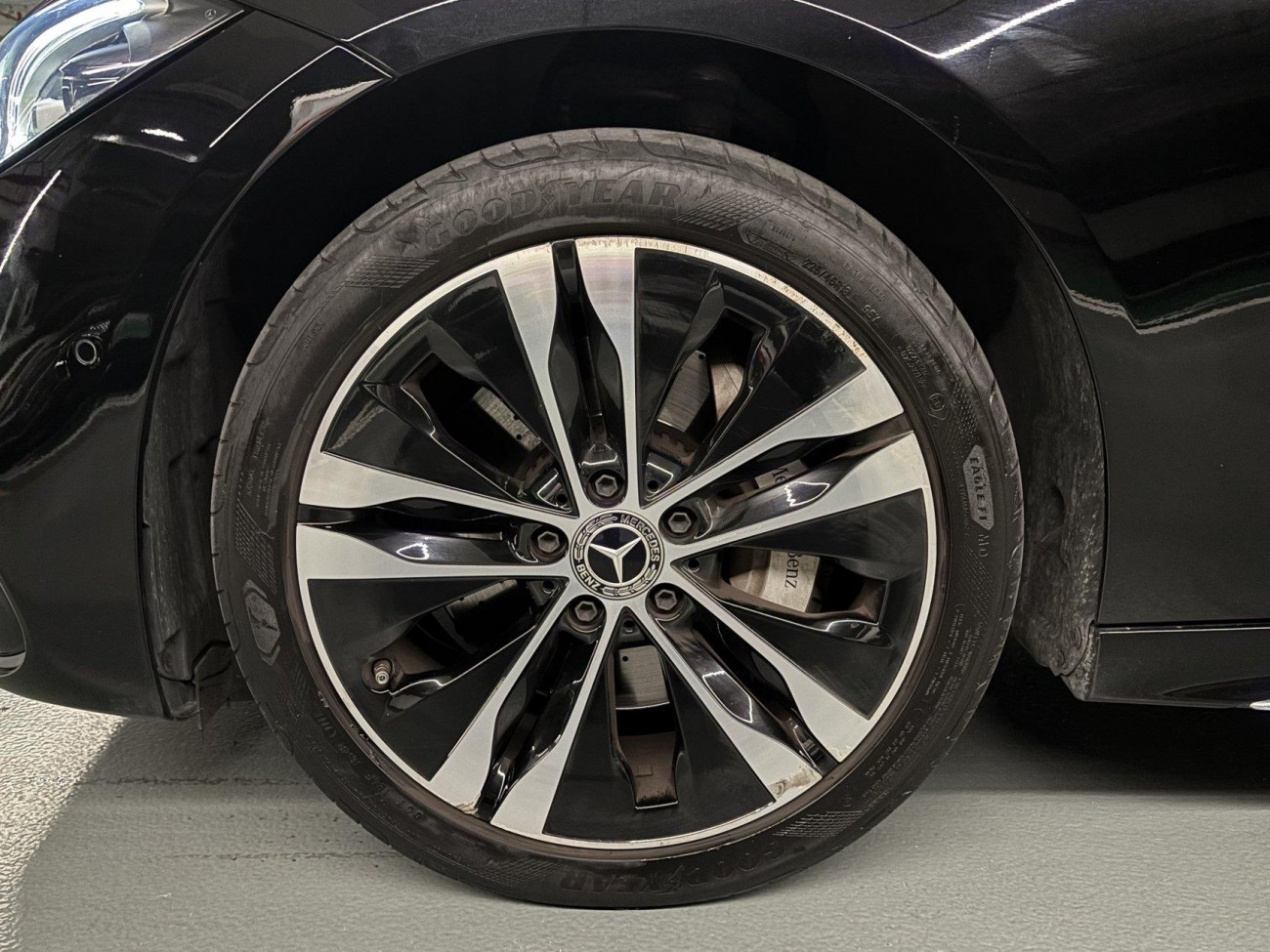 Mercedes-Benz C 350 e 2023