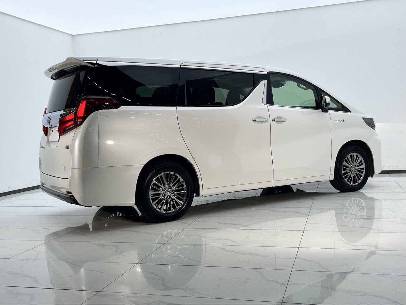 Toyota Alphard 2020