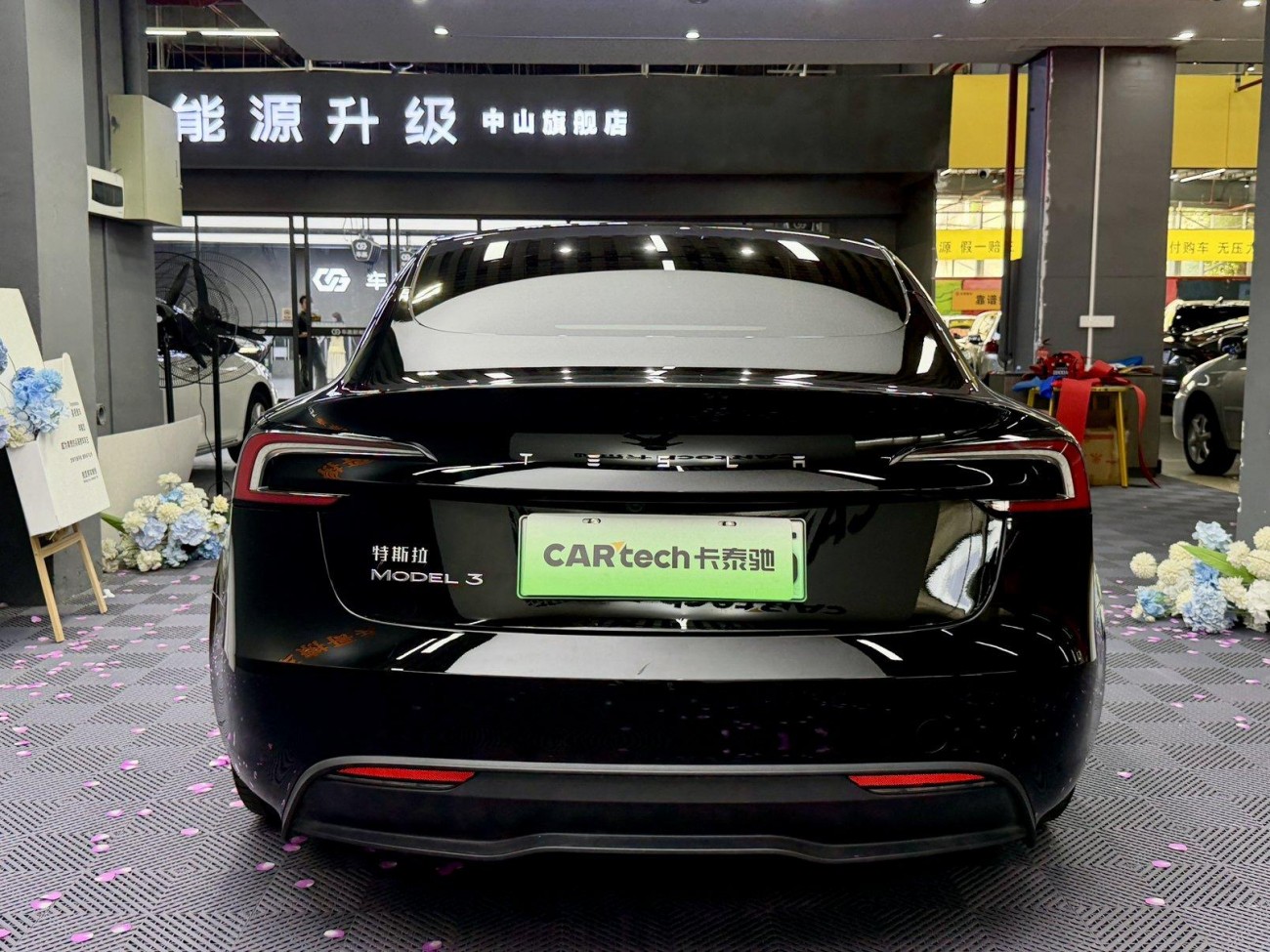Tesla Model 3 2023