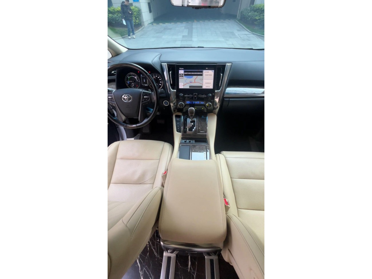Toyota Alphard 2022