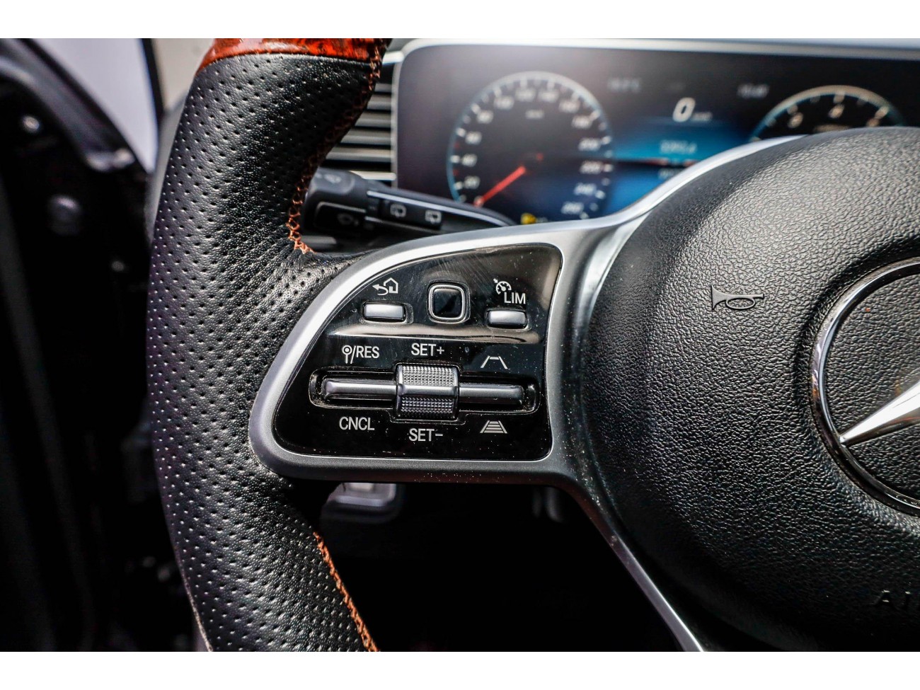 Mercedes-Benz GLS 450 4MATIC 2021