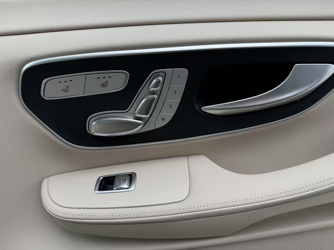 Mercedes-Benz V 2020