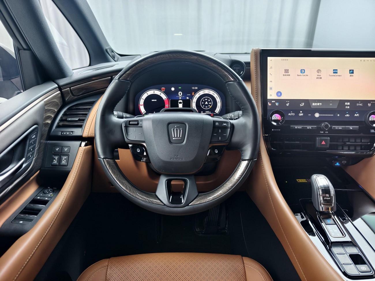 Toyota Vellfire 2024
