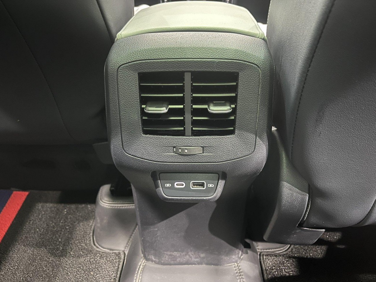 Volkswagen Tharu 2024