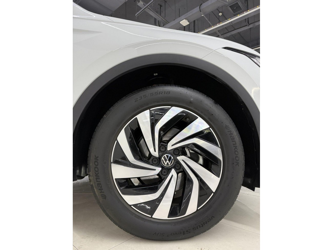 Volkswagen Tiguan L 2024