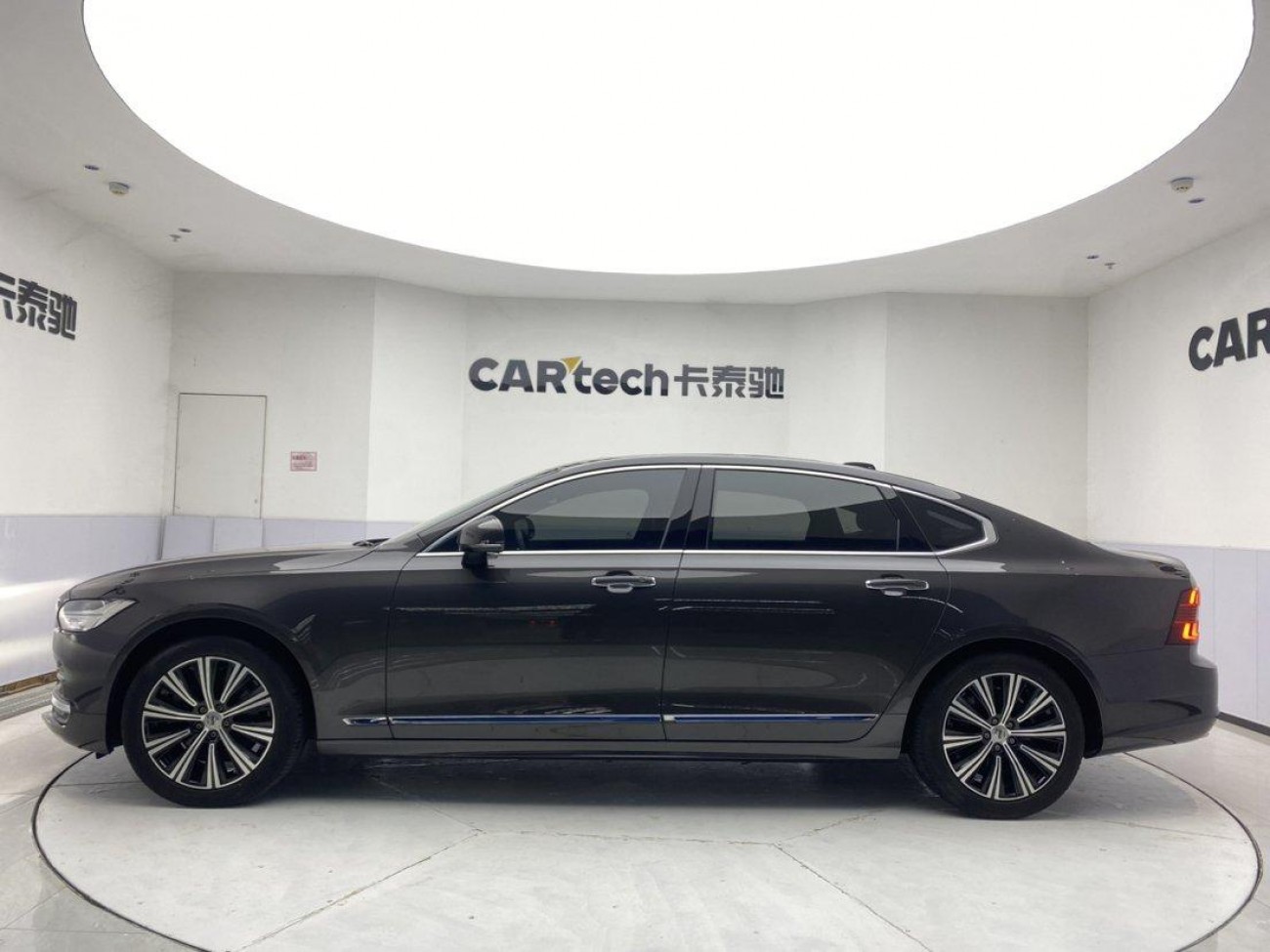 Volvo S90 2022