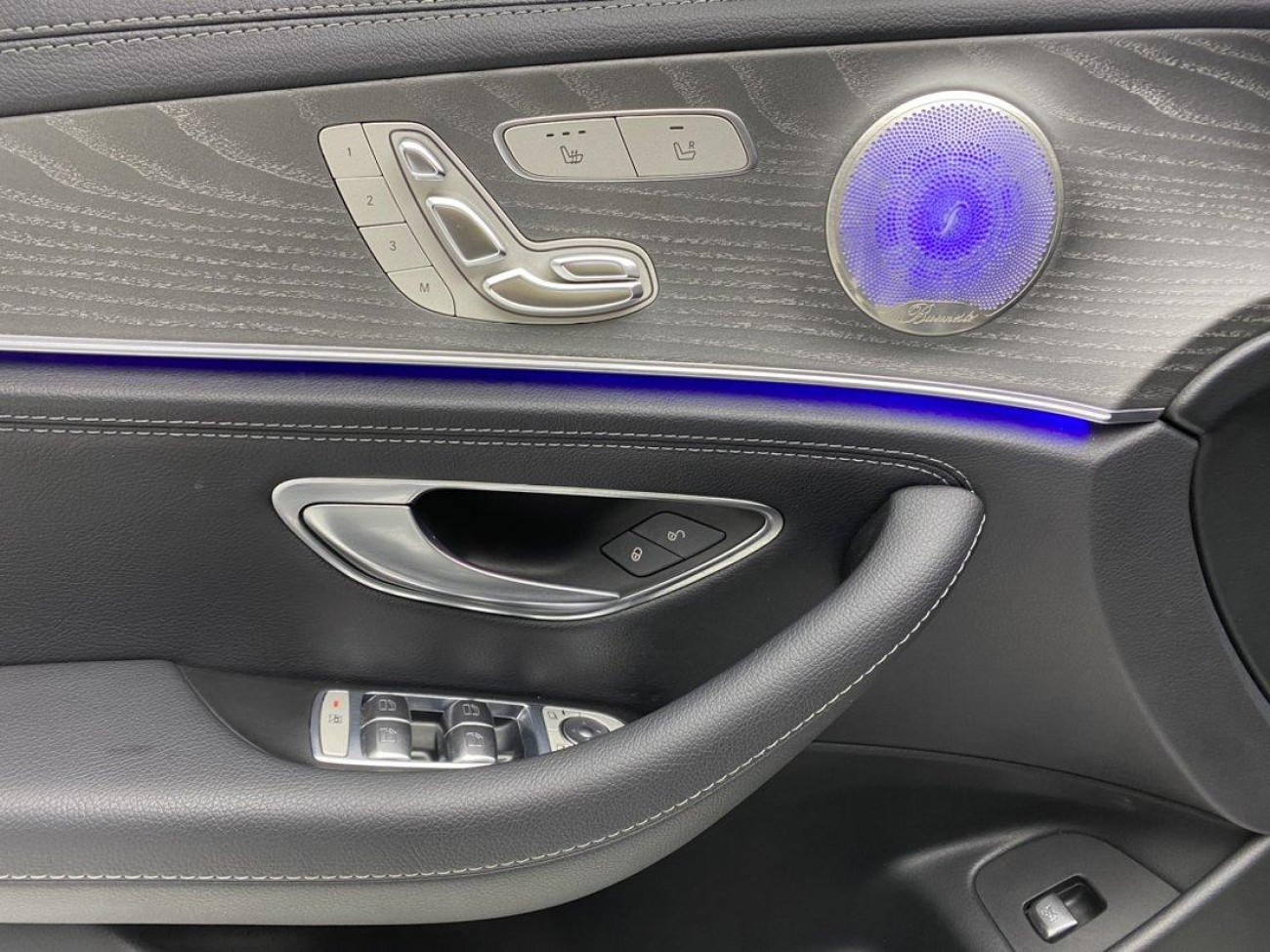 Mercedes-Benz E 300 L 2023