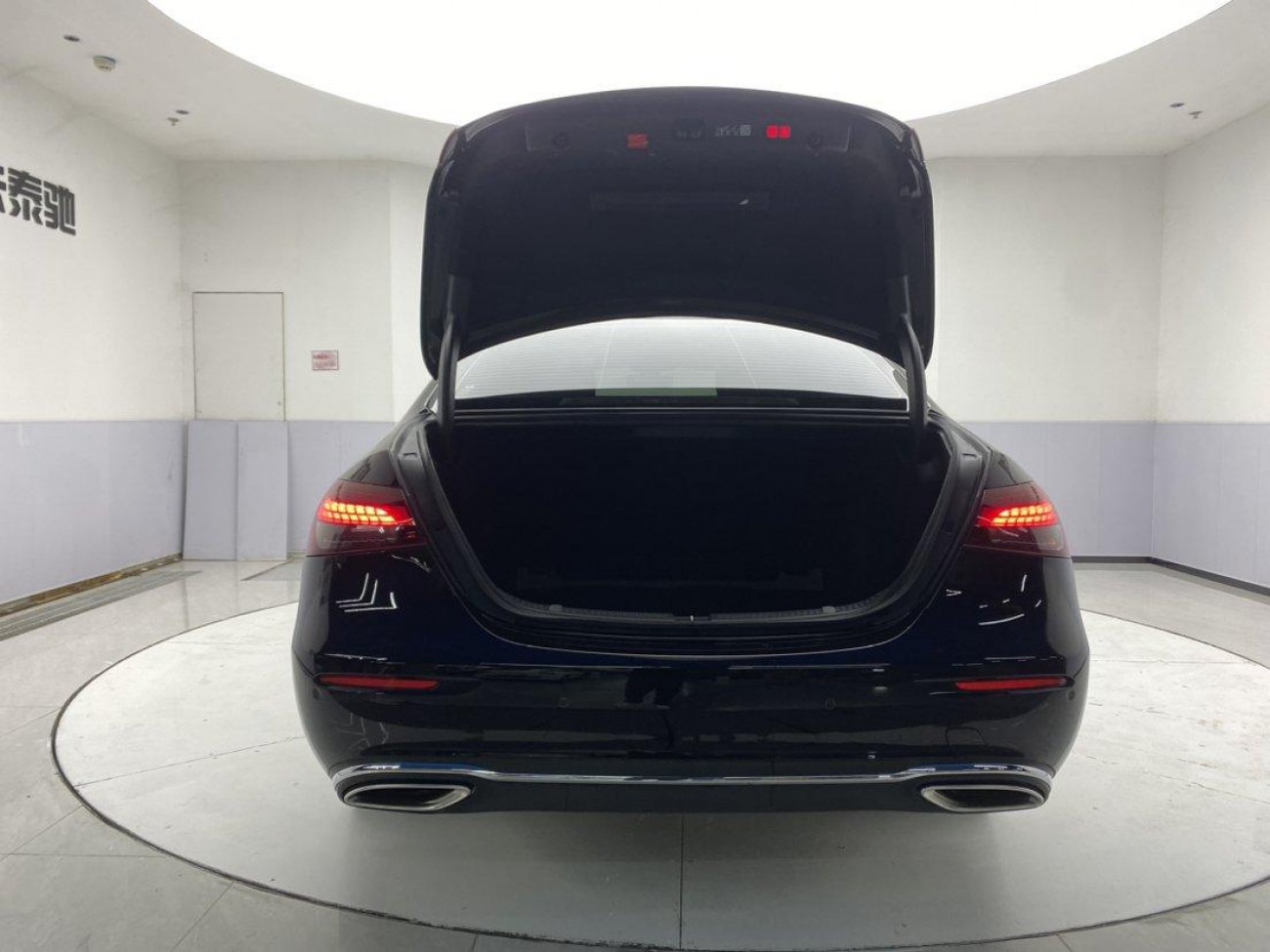 Mercedes-Benz E 300 L 2023