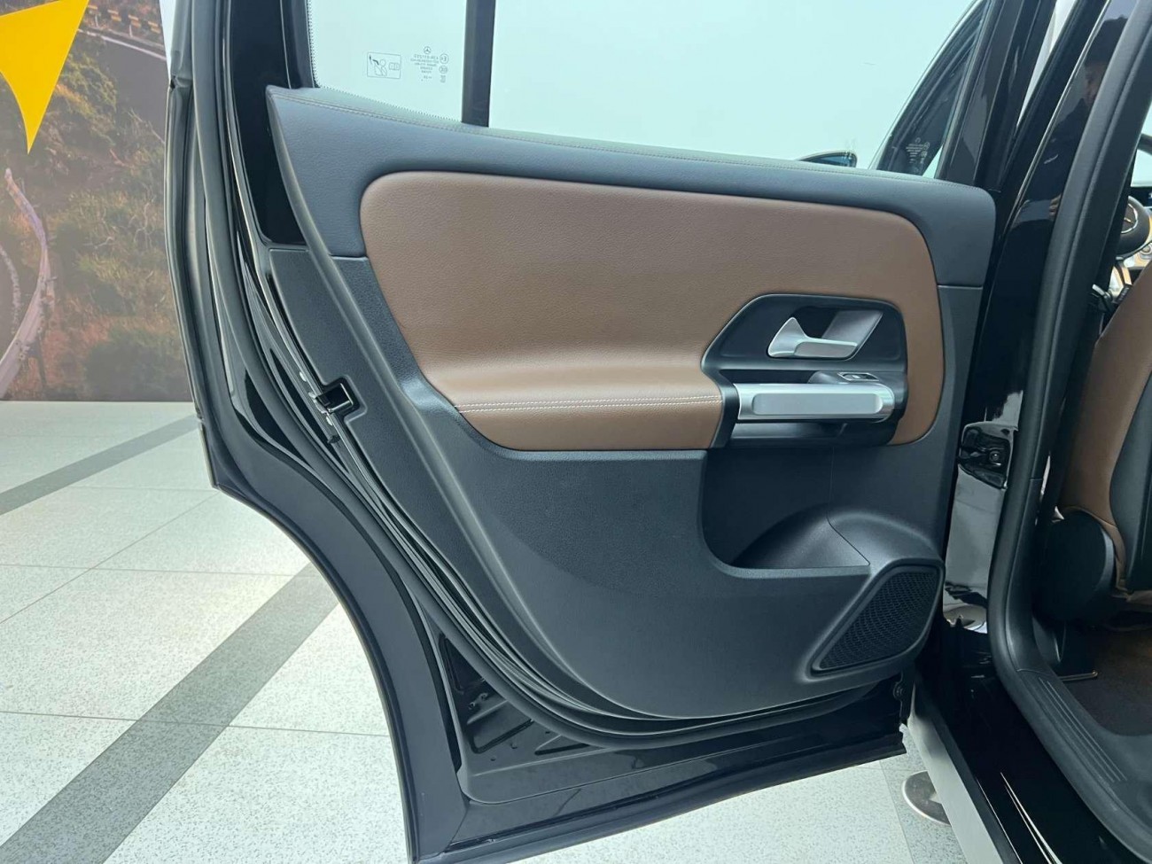 Mercedes-Benz GLB 2025