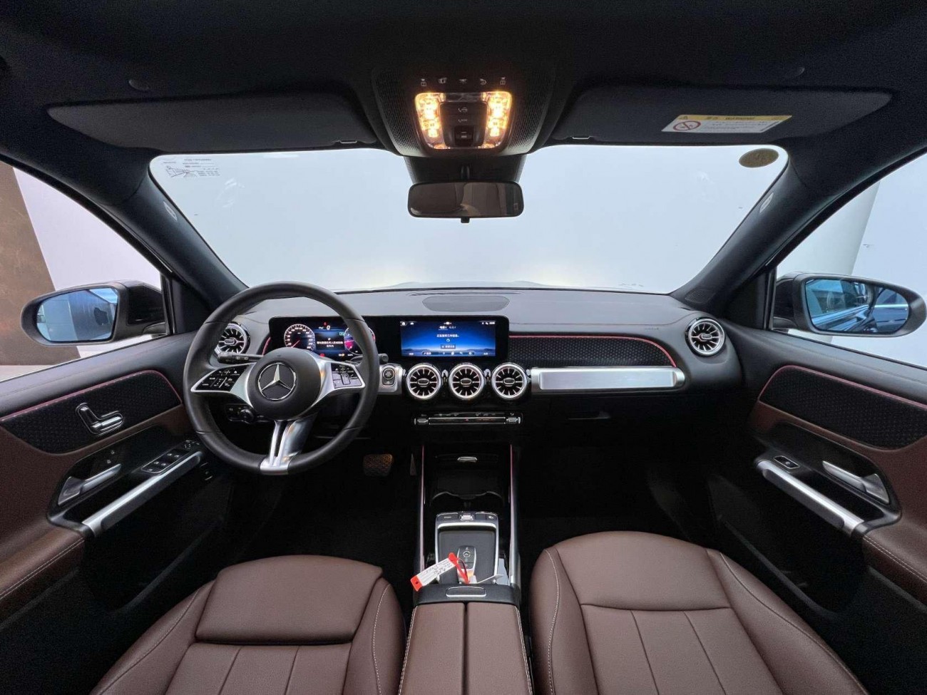 Mercedes-Benz GLB 2025