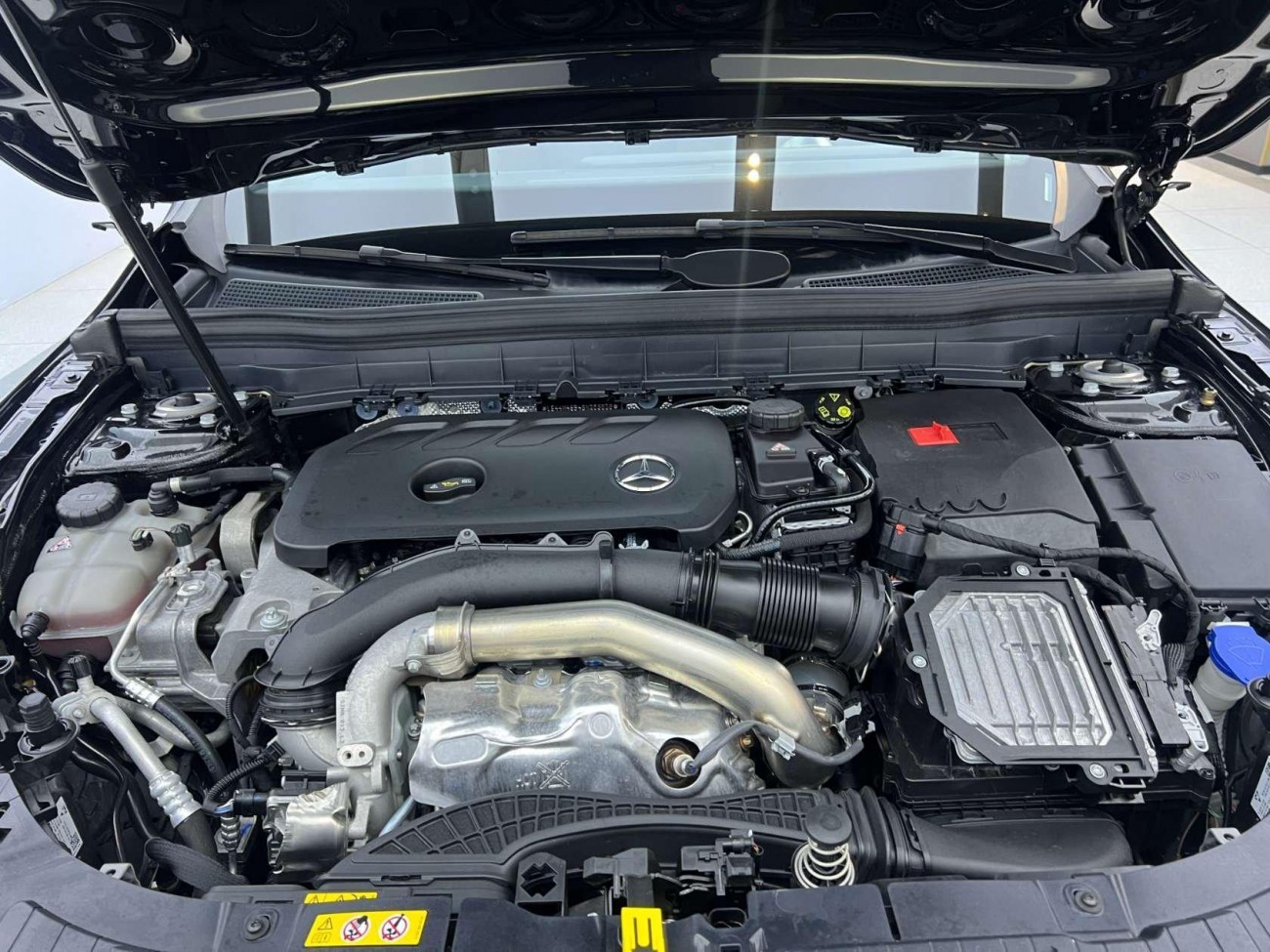Mercedes-Benz GLB 2025