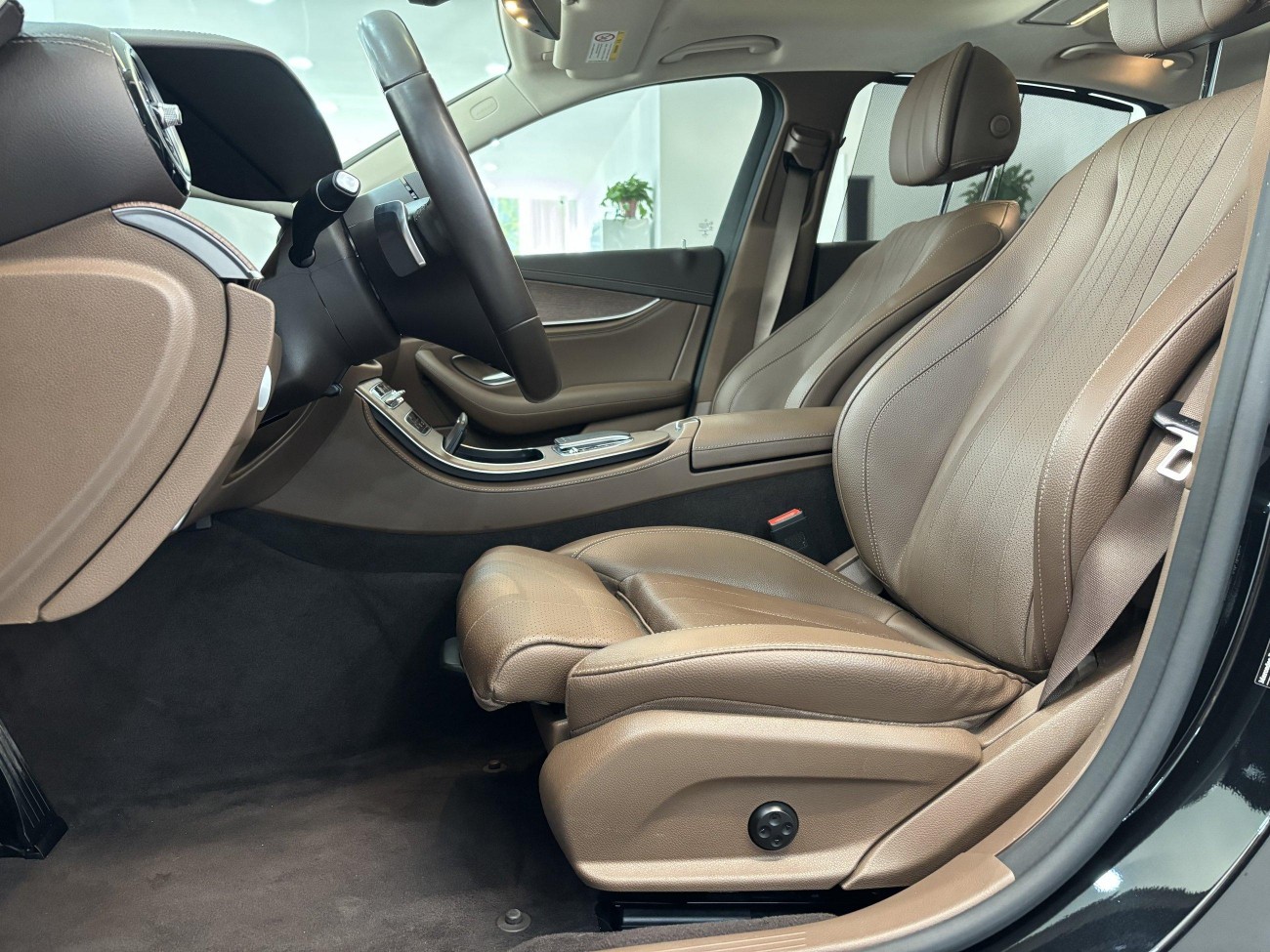 Mercedes-Benz E 300 L 2022