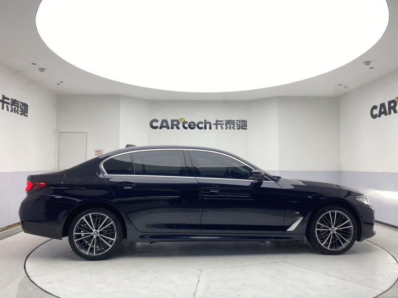 BMW 530Li 2021