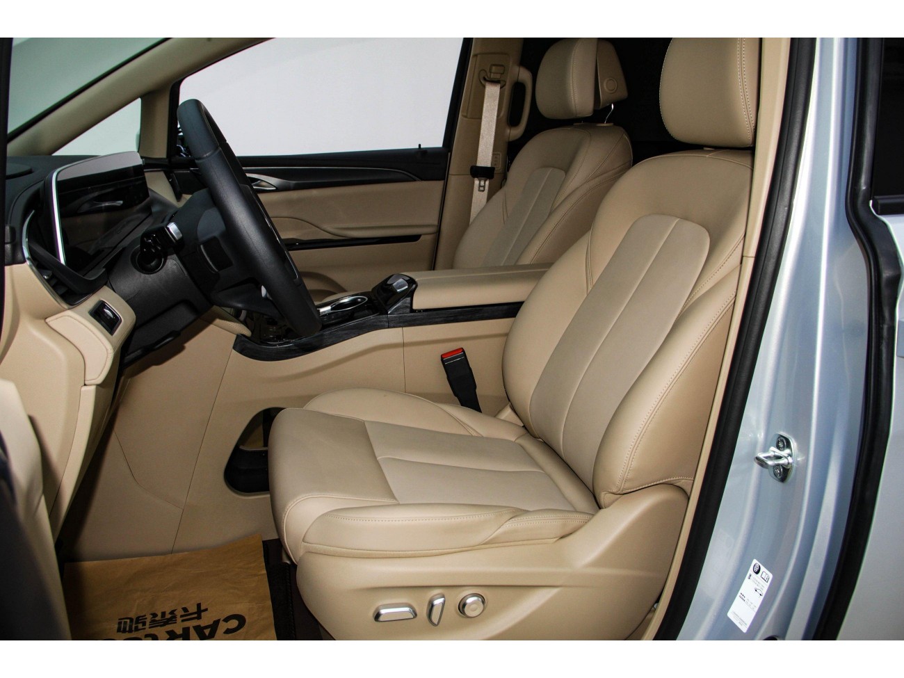 Buick GL8 2025