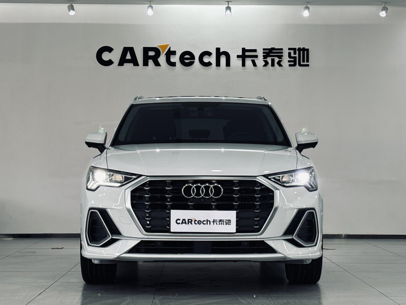 Audi Q3 40 TFSI 2021