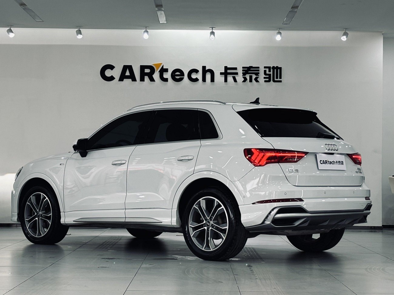 Audi Q3 40 TFSI 2021