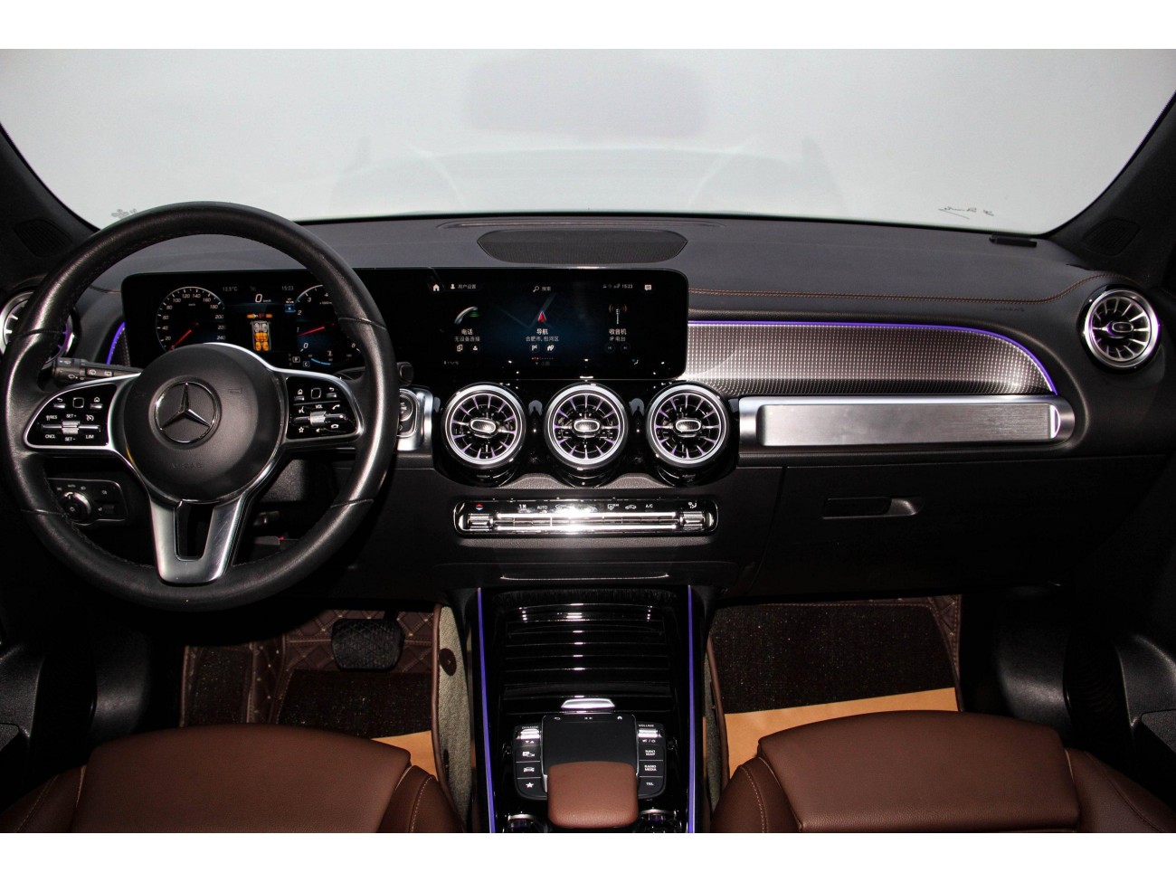 Mercedes-Benz GLB 2023