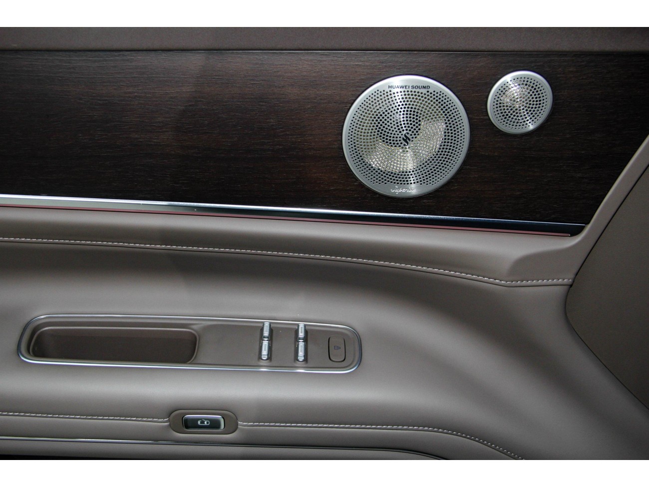 AITO M9 2025