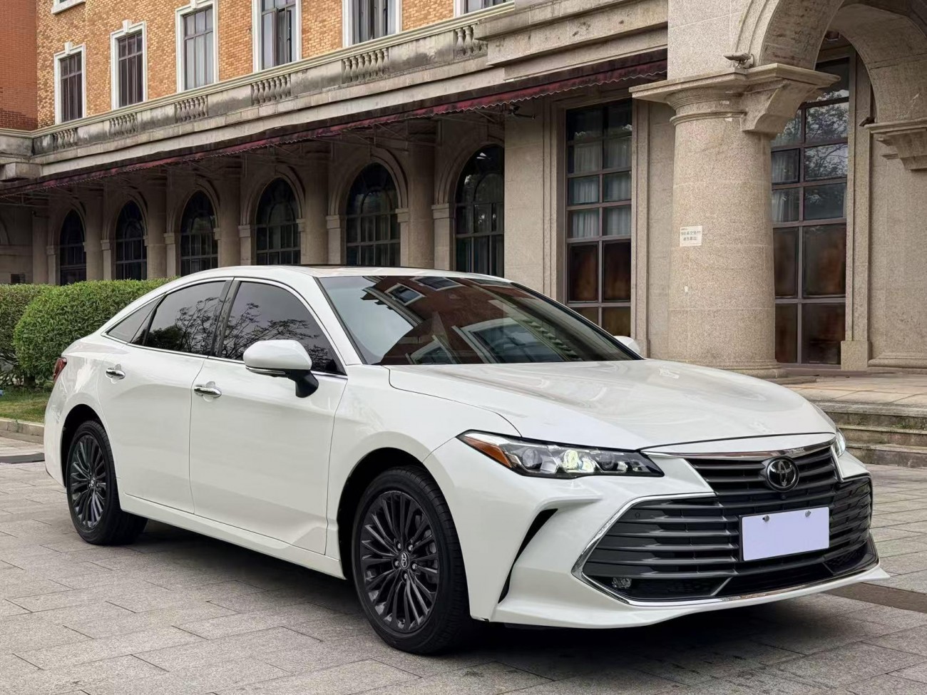 Toyota Avalon 2019