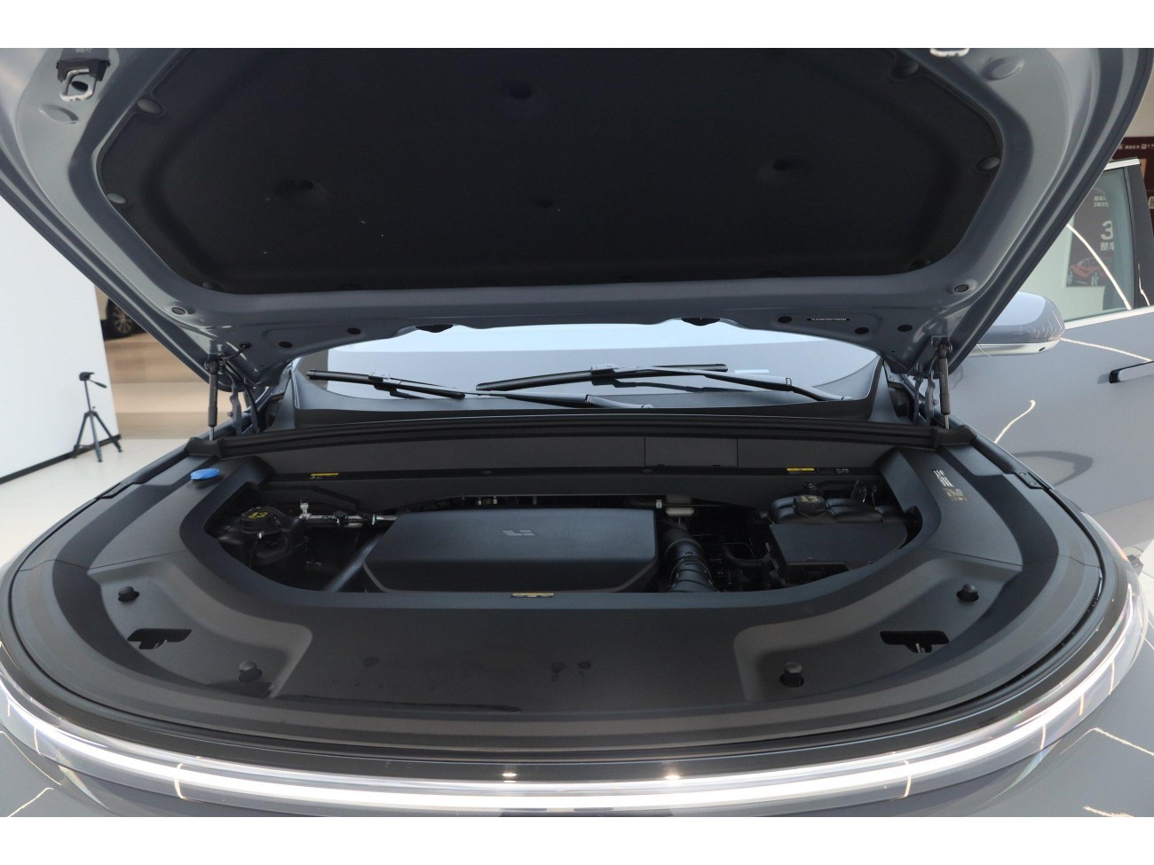 Li Auto L8 2025