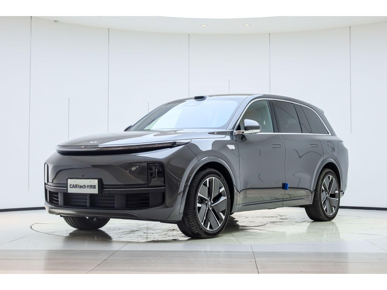 Li Auto L8 2025