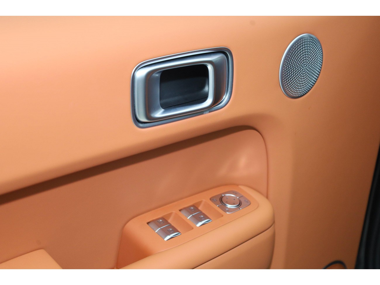 Li Auto L8 2025
