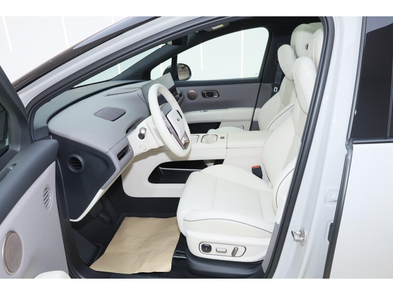 Li Auto i6 2025