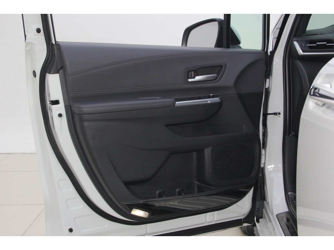 Toyota Sienna 2023