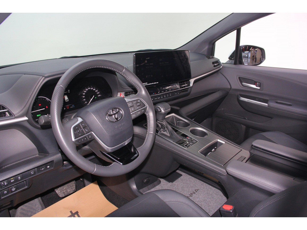 Toyota Sienna 2023