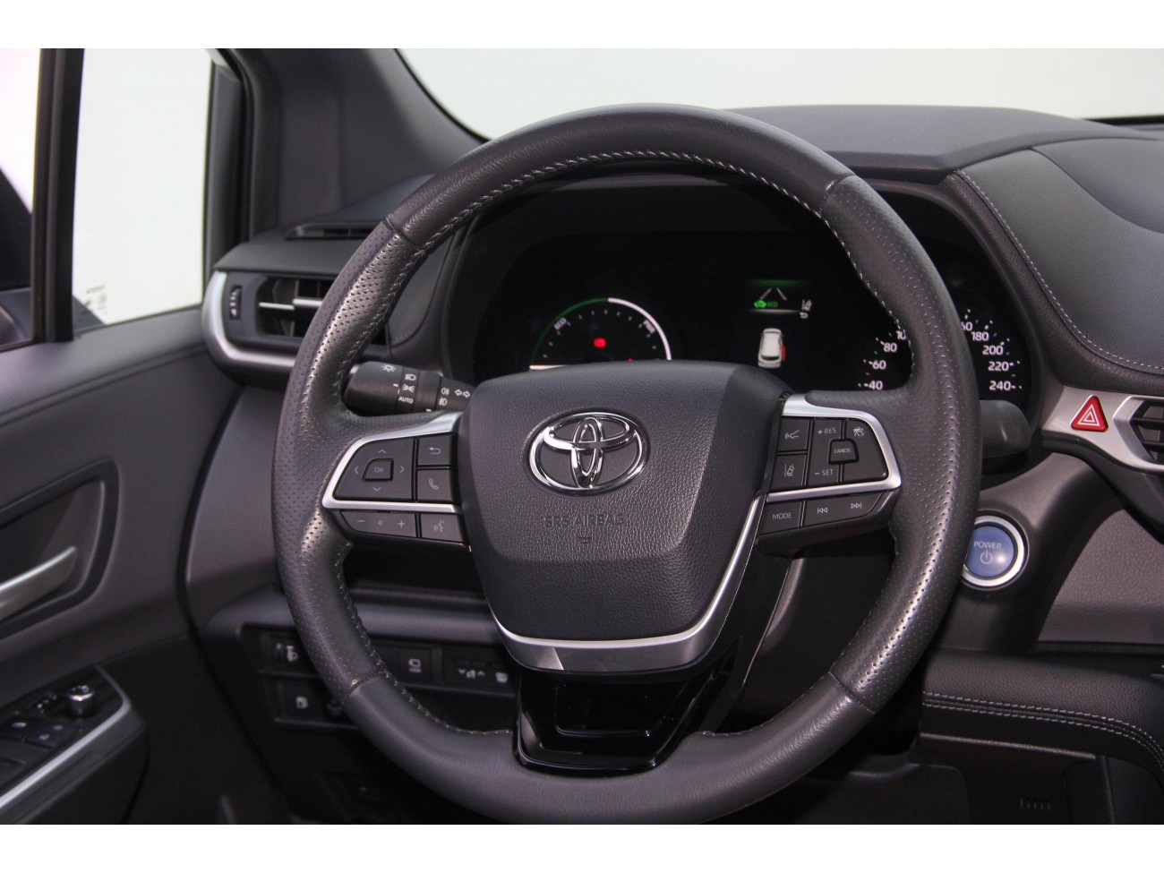 Toyota Sienna 2023