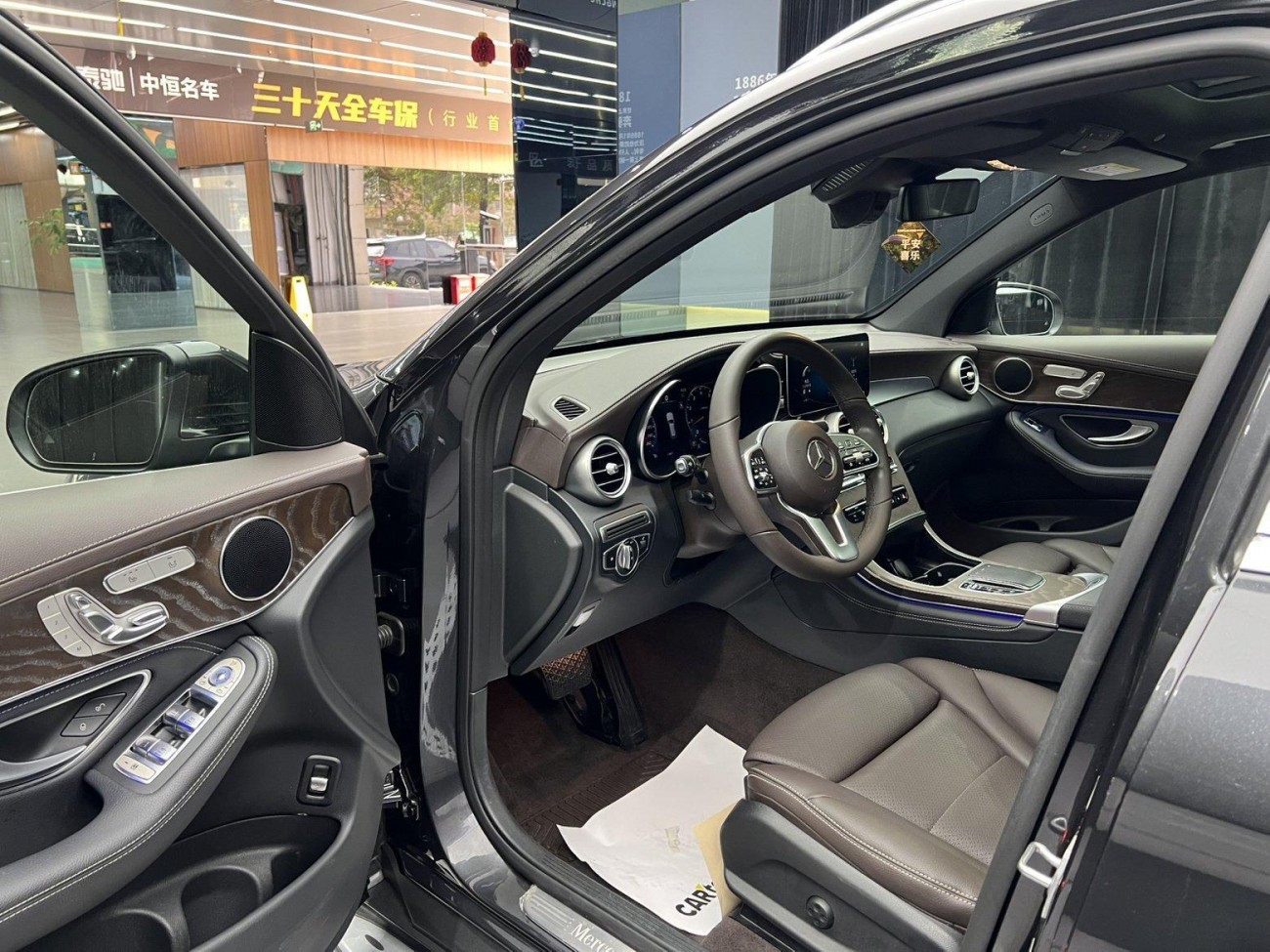 Mercedes-Benz GLC 300 L 2020