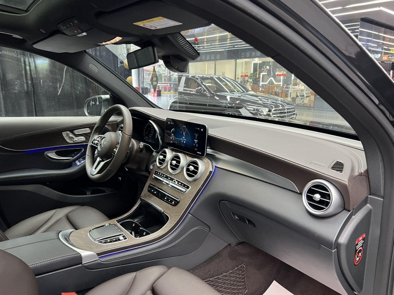 Mercedes-Benz GLC 300 L 2020