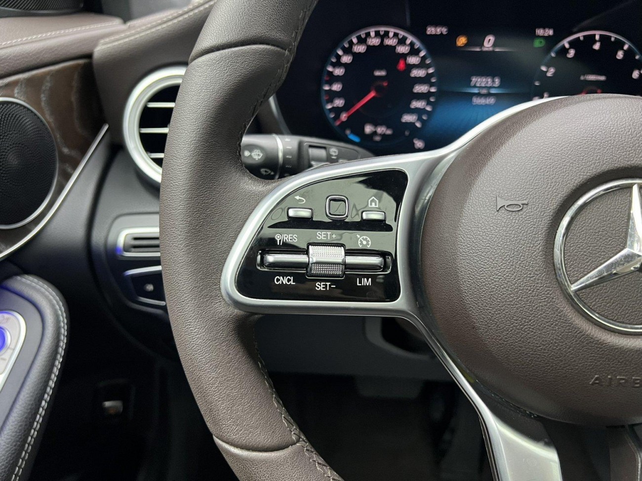 Mercedes-Benz GLC 300 L 2020