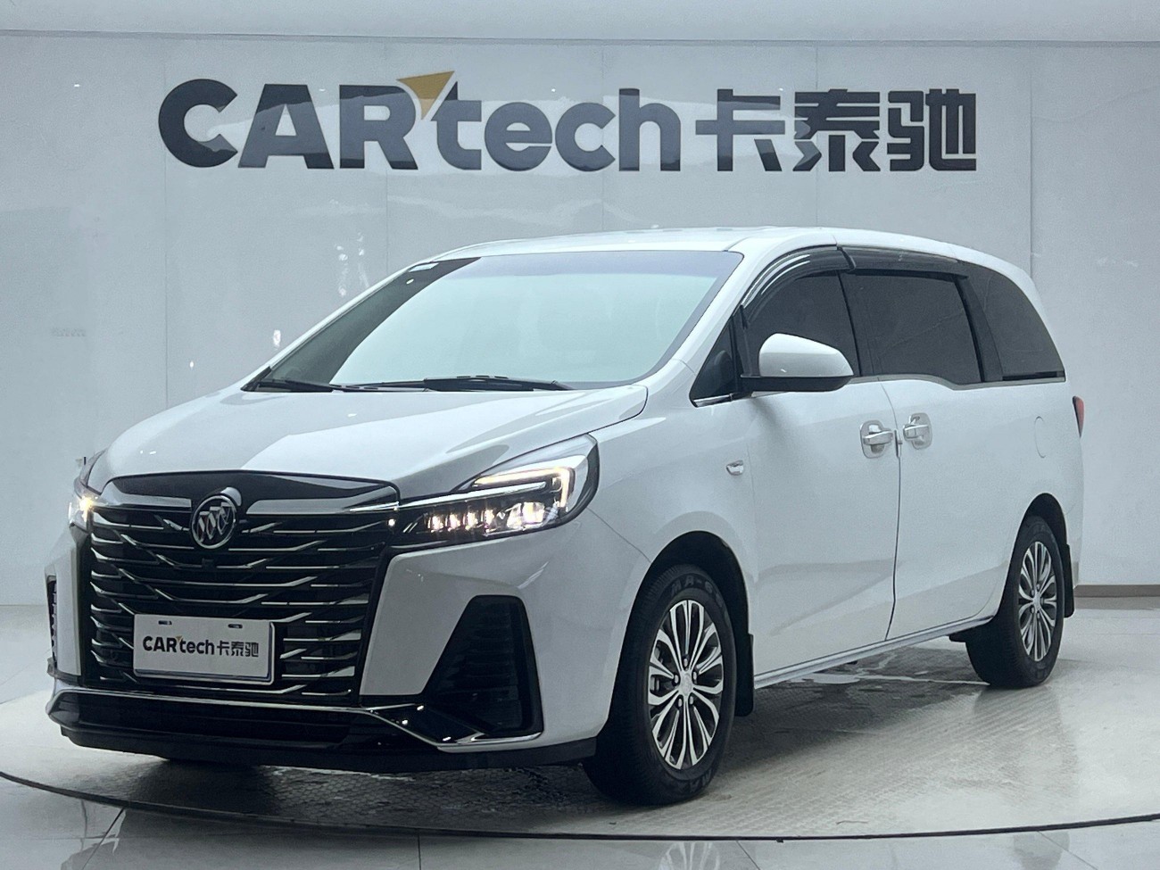 Buick GL8 2025