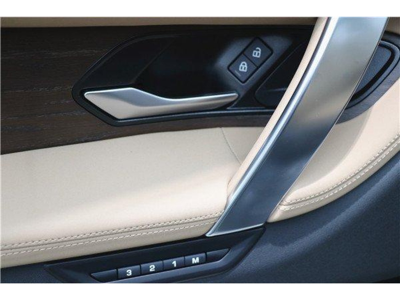 Land Rover Discovery Sport 2024