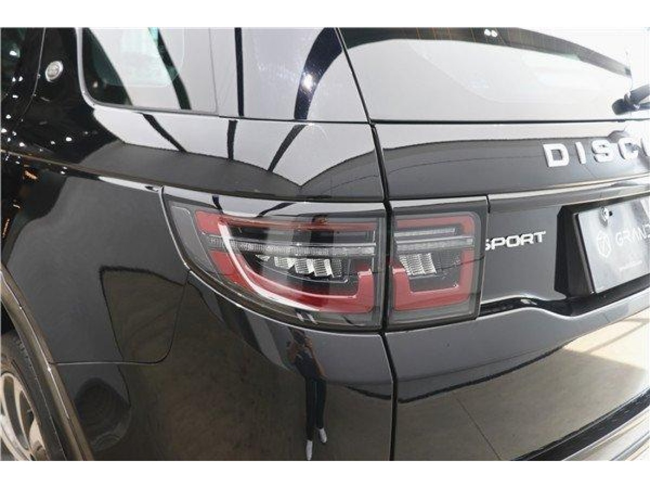 Land Rover Discovery Sport 2024