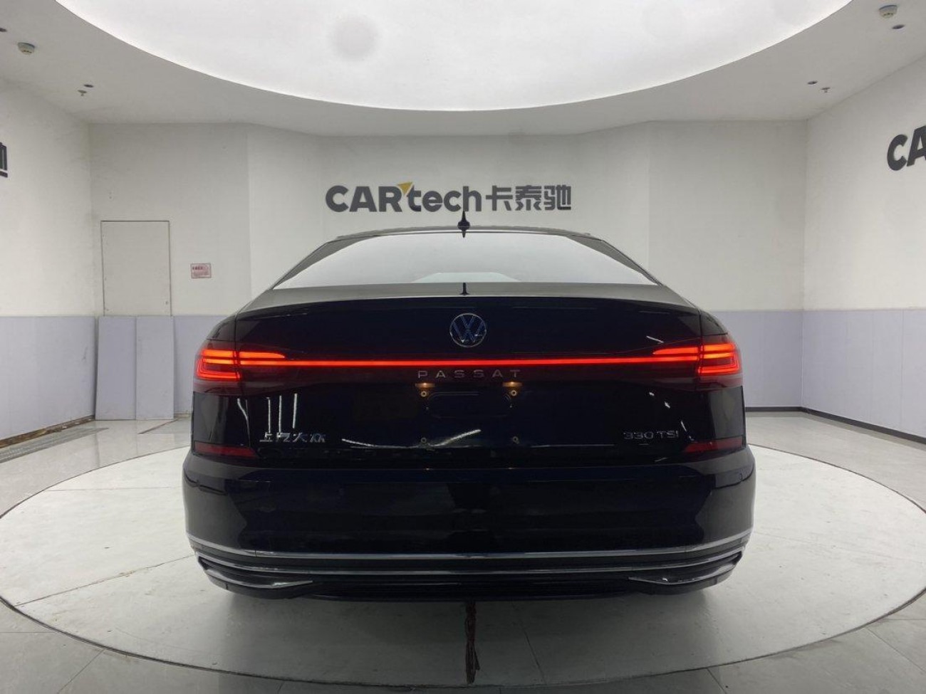 Volkswagen Passat 2024