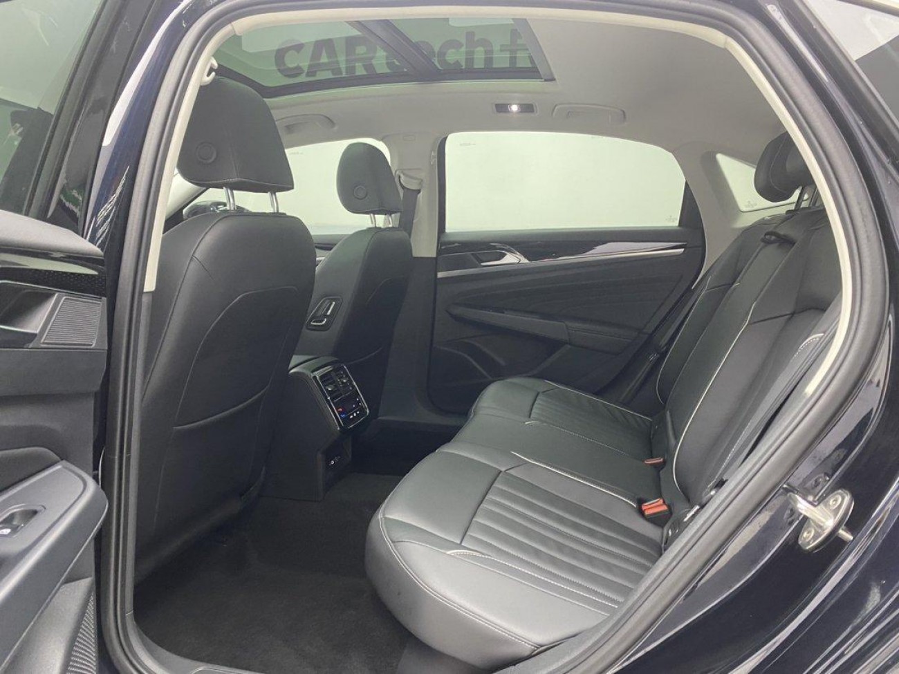 Volkswagen Passat 2024