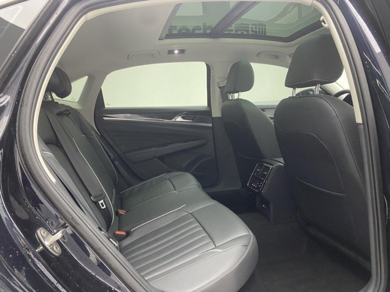 Volkswagen Passat 2024