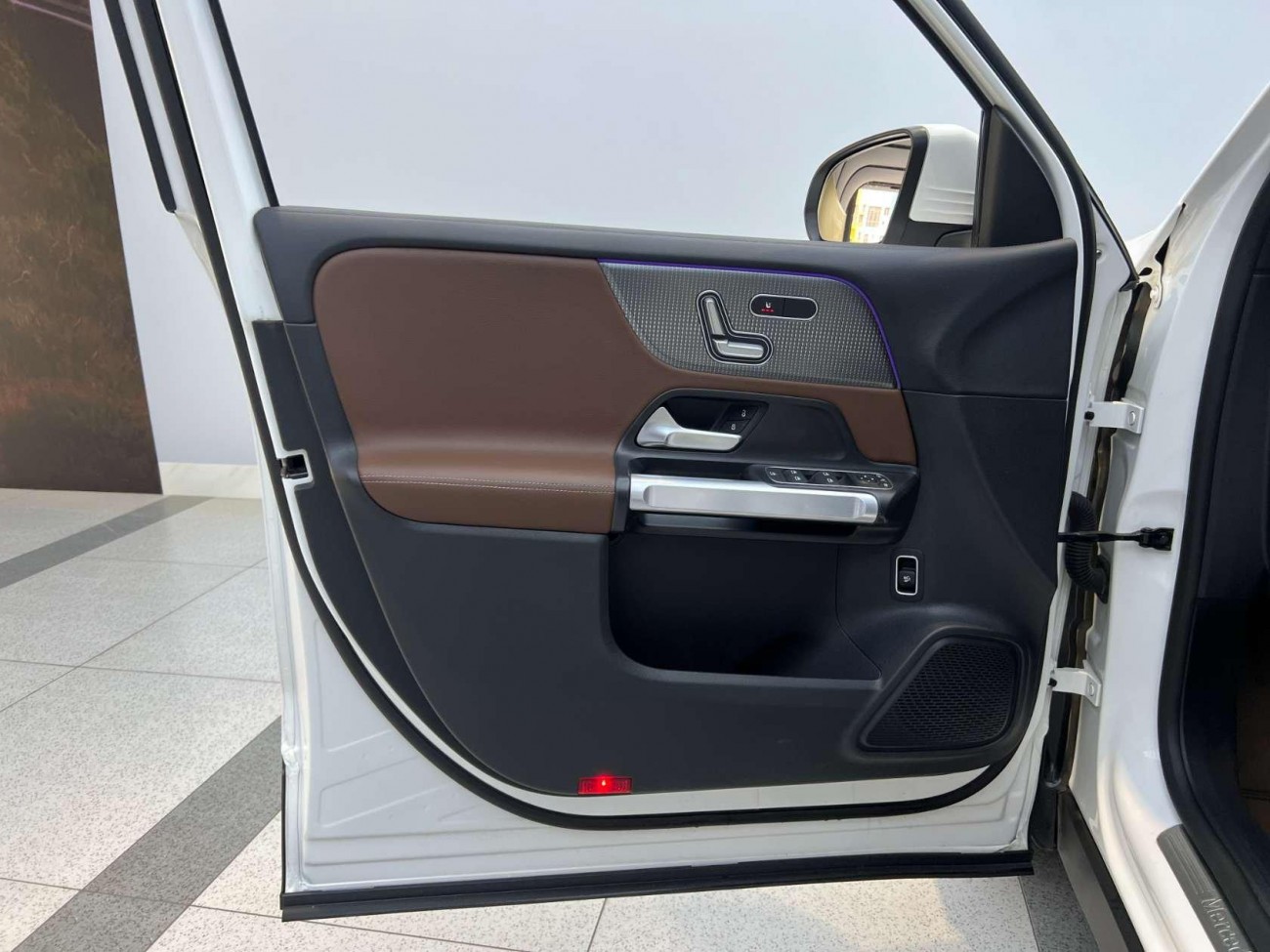 Mercedes-Benz GLB 2023