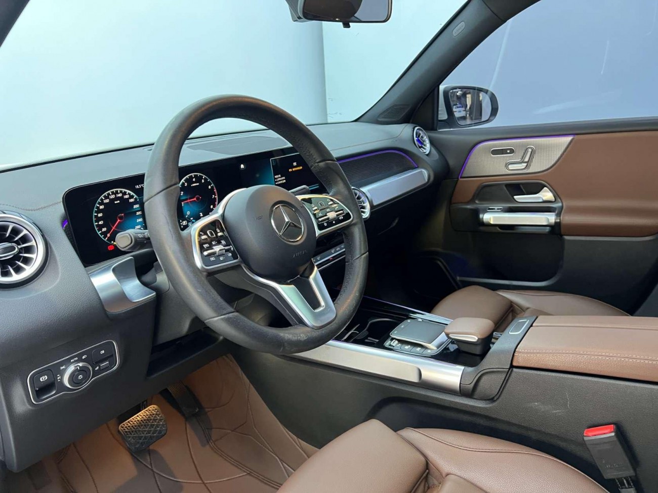 Mercedes-Benz GLB 2023